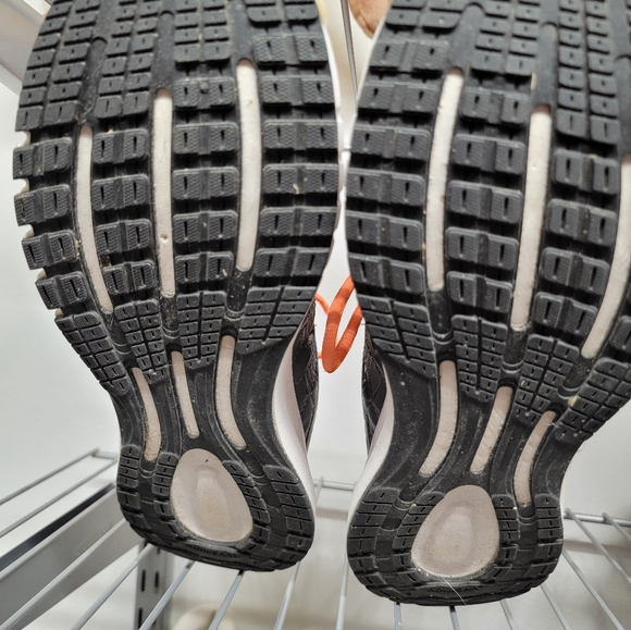 Adidas Gray and Orange Sneakers size 8 - Picture 3 of 4